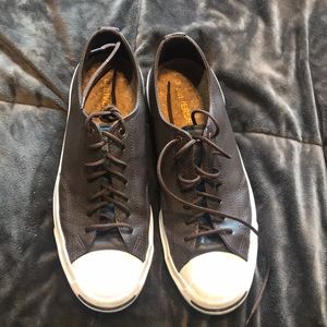 Men’s Converse brown shoes. Size 11